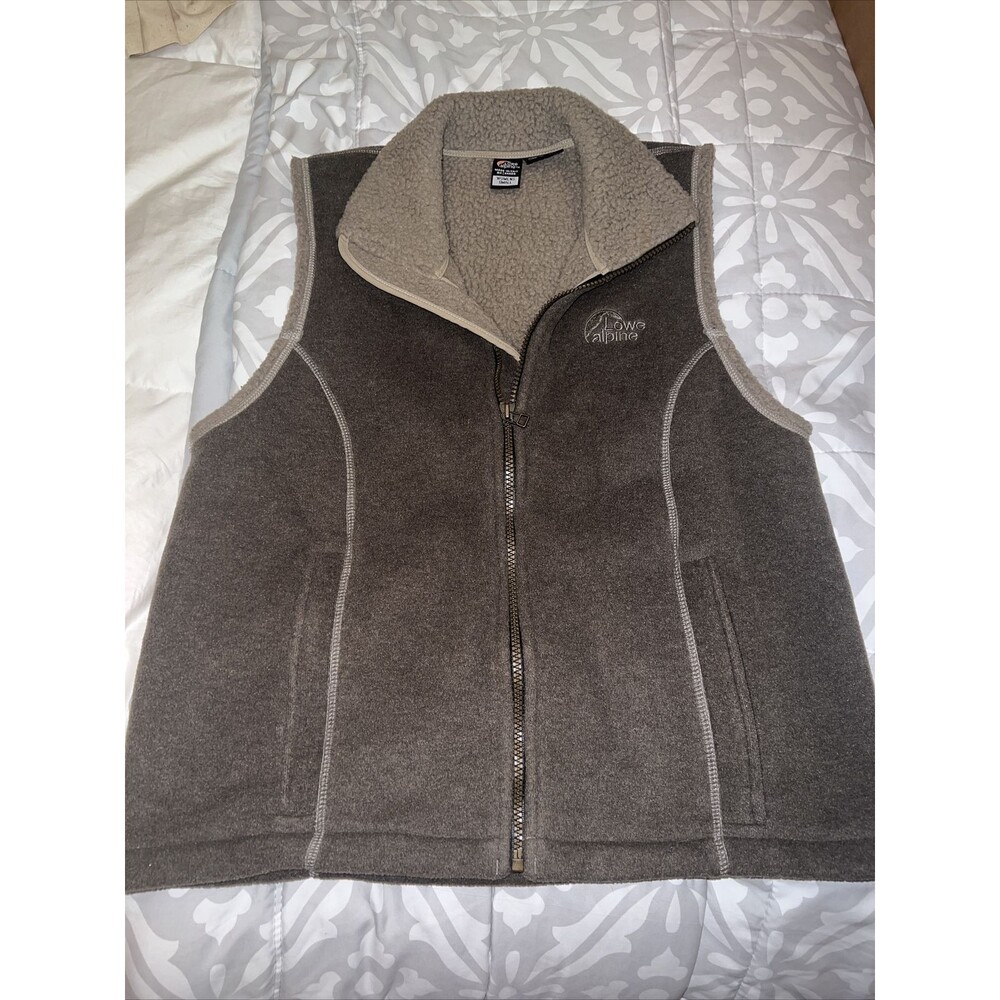 Vtg Lowe Alpine Fleece Full Zip Vest Women’s S Brown Tan Warm Canada Made Pocket